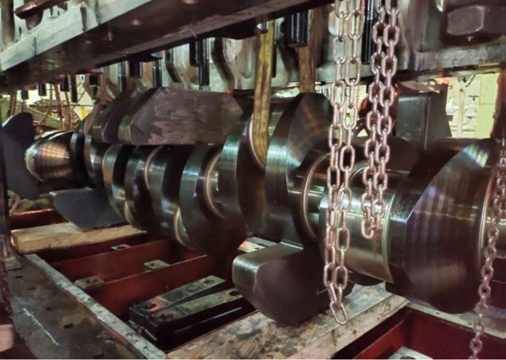 Damage of main engine crankshaft and the importance of the Planned